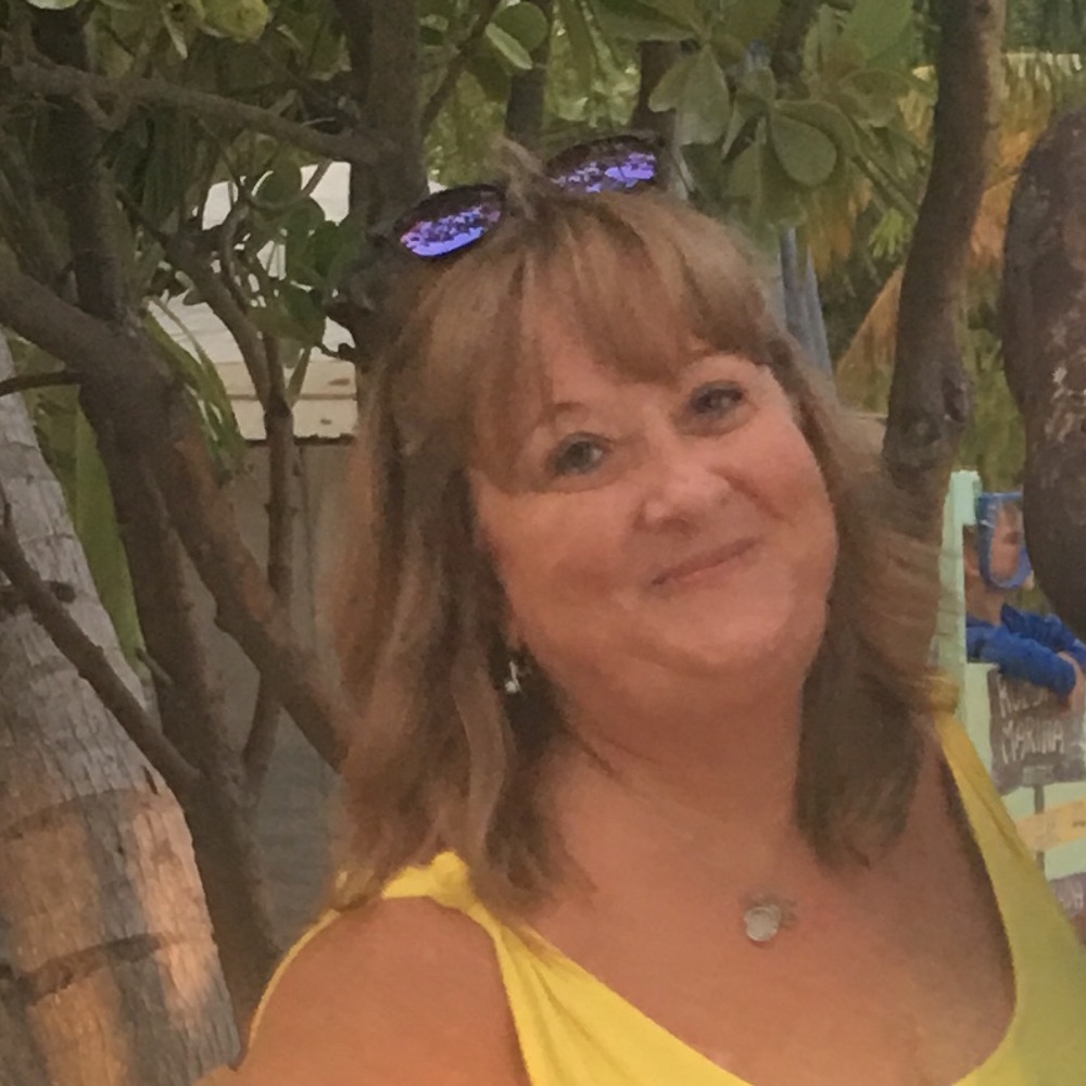 Meet your Posher, Carla